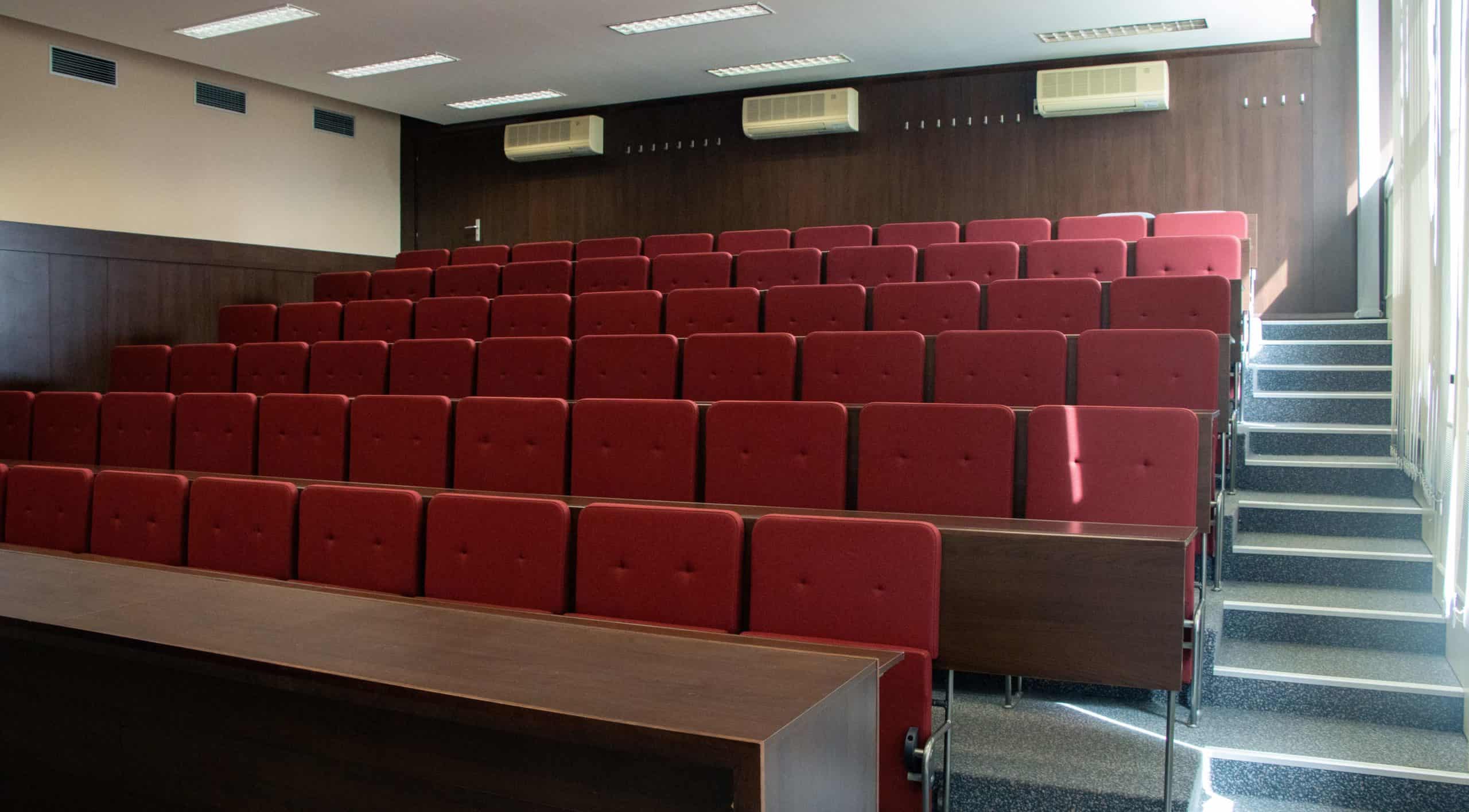 Rozpis státních závěrečných zkoušek – květen 2025